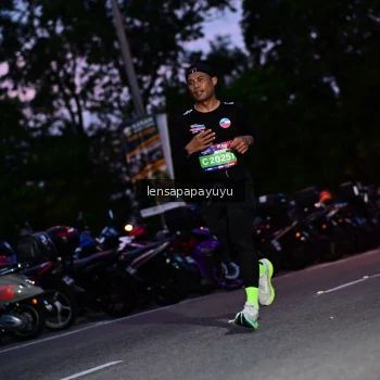 Runner Photo 4099035