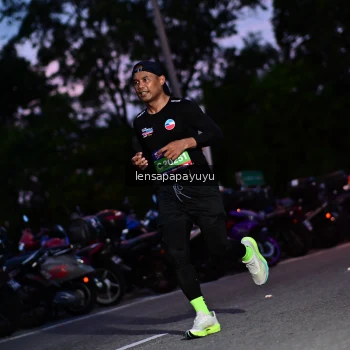 Runner Photo 4099043