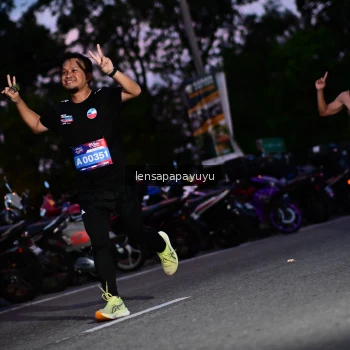 Runner Photo 4099063