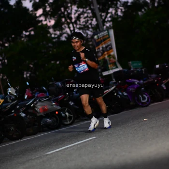 Runner Photo 4099071