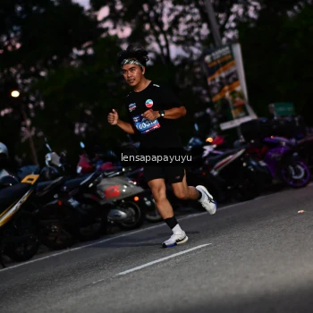Runner Photo 4099077
