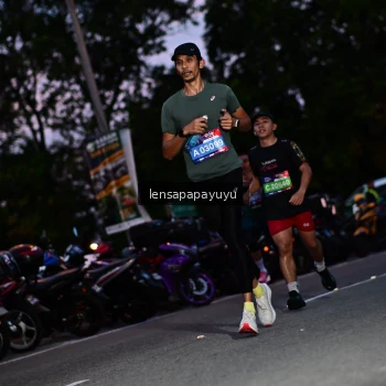 Runner Photo 4099094