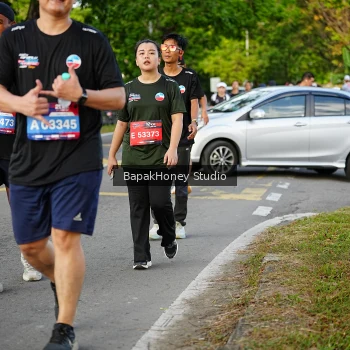 Runner Photo 4099100