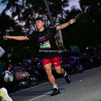 Runner Photo 4099104