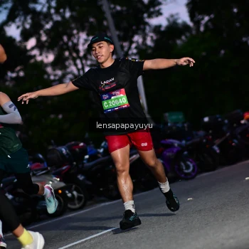 Runner Photo 4099106