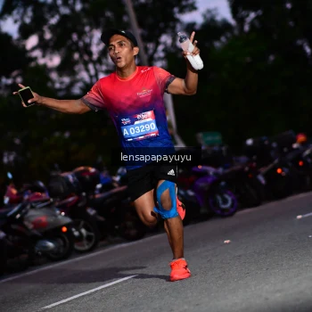 Runner Photo 4099109