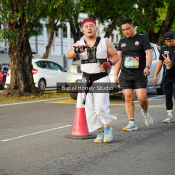 Runner Photo 4099110