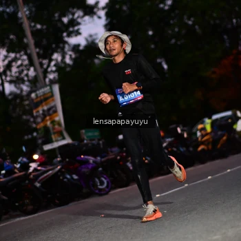 Runner Photo 4099116