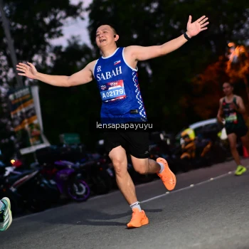 Runner Photo 4099129