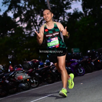 Runner Photo 4099149