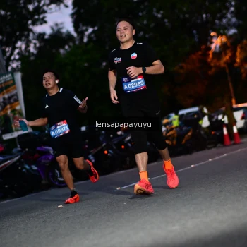 Runner Photo 4099156