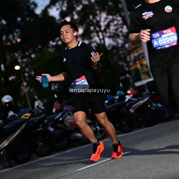 Runner Photo 4099159