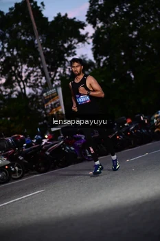 Runner Photo 4099166