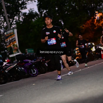 Runner Photo 4099173