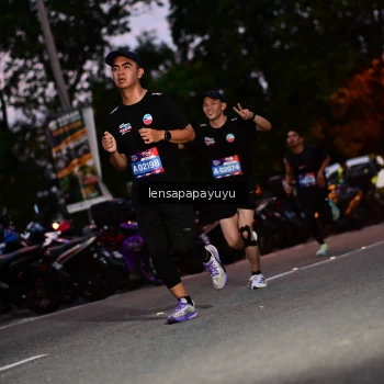 Runner Photo 4099179