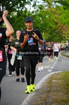 Runner Photo 4099180