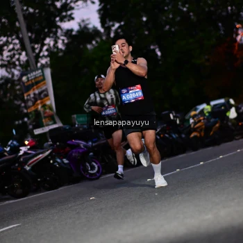 Runner Photo 4099190