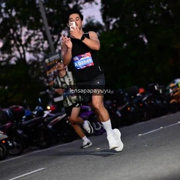 Runner Photo 4099198