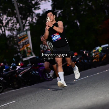 Runner Photo 4099199