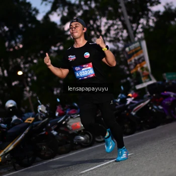 Runner Photo 4099205