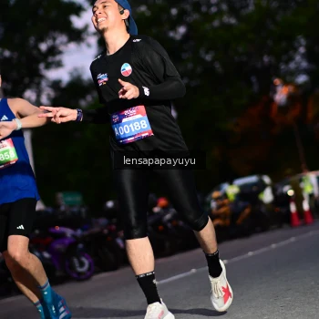 Runner Photo 4099243