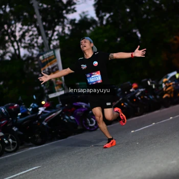 Runner Photo 4099257