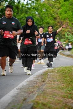 Runner Photo 4099302