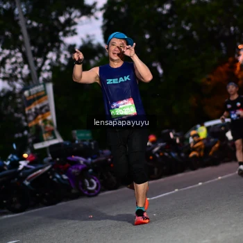 Runner Photo 4099309