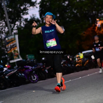 Runner Photo 4099316