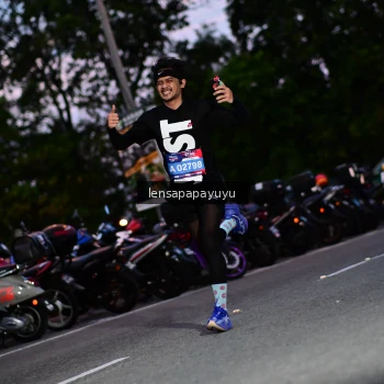 Runner Photo 4099333