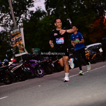 Runner Photo 4099341
