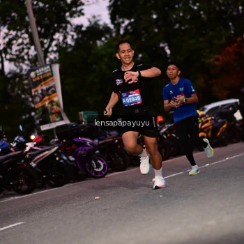 Runner Photo 4099345