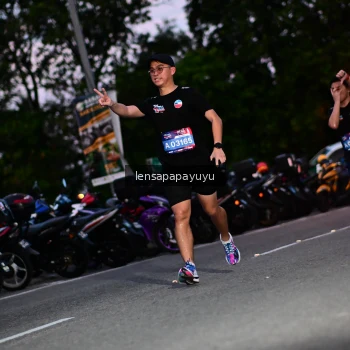 Runner Photo 4099358