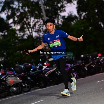 Runner Photo 4099360