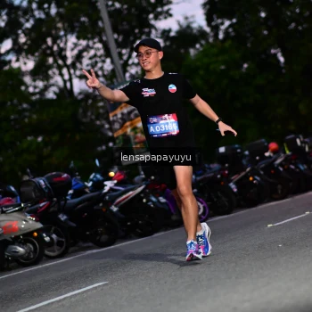 Runner Photo 4099363