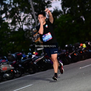 Runner Photo 4099375