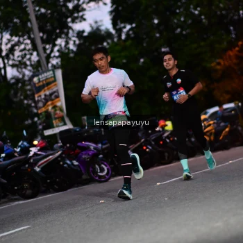 Runner Photo 4099379