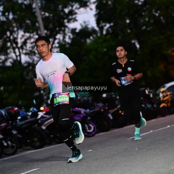 Runner Photo 4099387