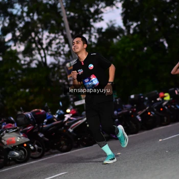 Runner Photo 4099392