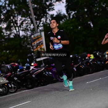 Runner Photo 4099395