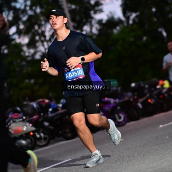 Runner Photo 4099418