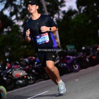 Runner Photo 4099421