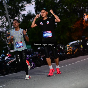Runner Photo 4099423