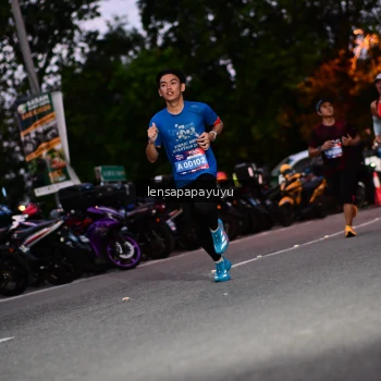 Runner Photo 4099428