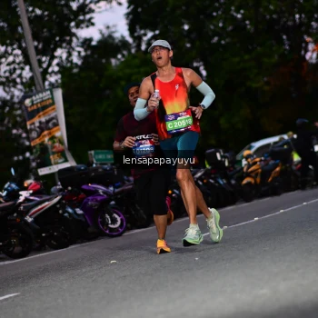 Runner Photo 4099434