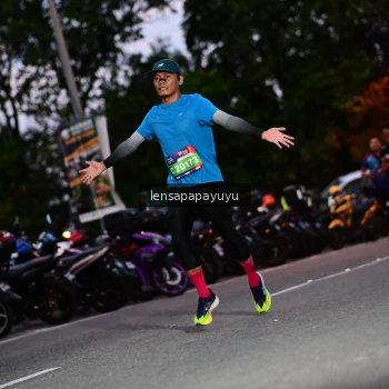 Runner Photo 4099442