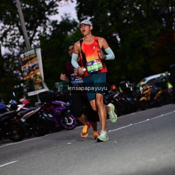 Runner Photo 4099444