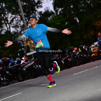 Runner Photo 4099449