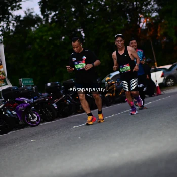 Runner Photo 4099452
