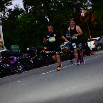 Runner Photo 4099455